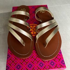 Tory Burch size 7 gold